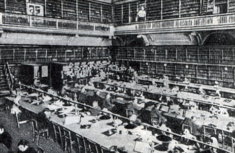 Большой читальный зал Королевской библиотеки в Берлине, в котором работал В. И. Ленин